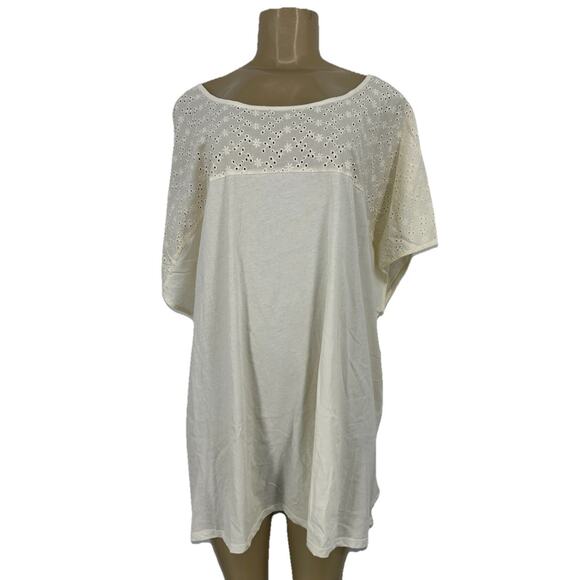 NEW Torrid Plus Size 4X Women COTTON EYELET INSET DOLMAN SHORT SLEEVE TEE AC10 - Picture 1 of 9